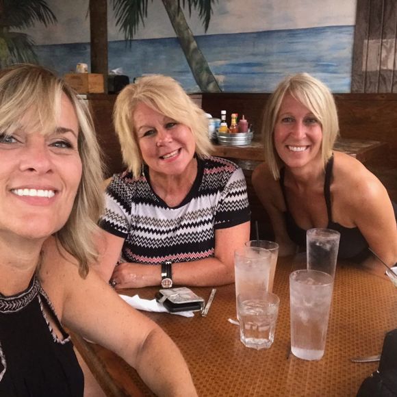 Meet your Posher, Cheryl - Picture 1 of 1